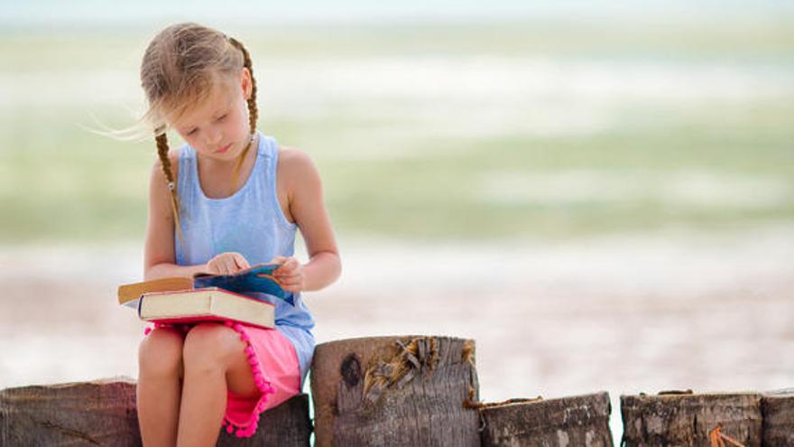 Los menores dedican sólo  2,49 horas a la semana a la lectura.