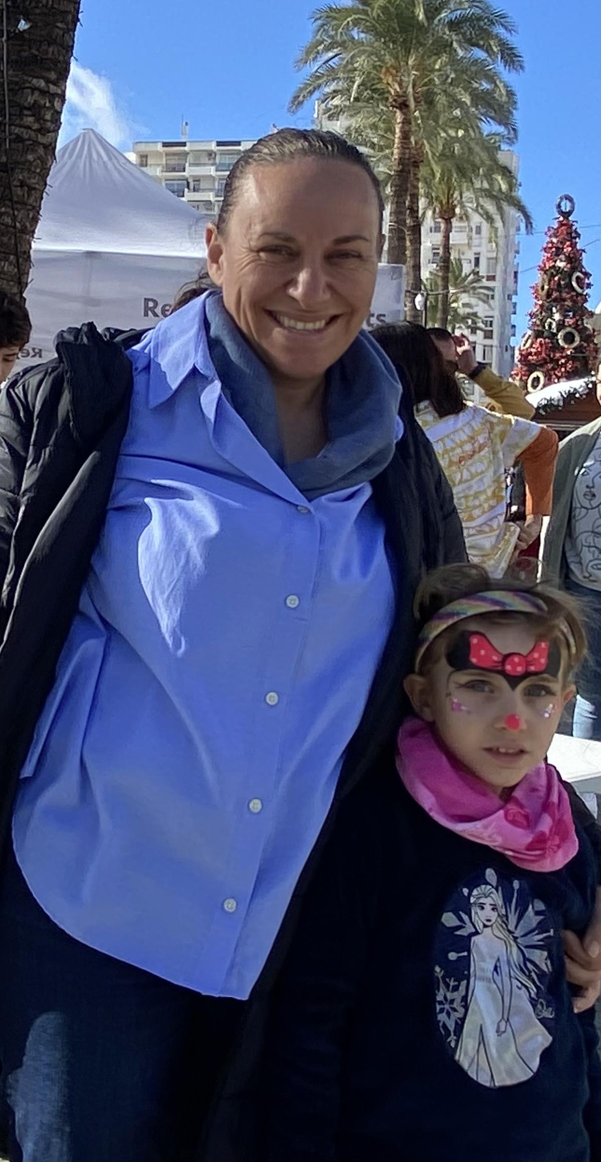 Marilina Juan Colomar y su hija Natalia participan en la feria.