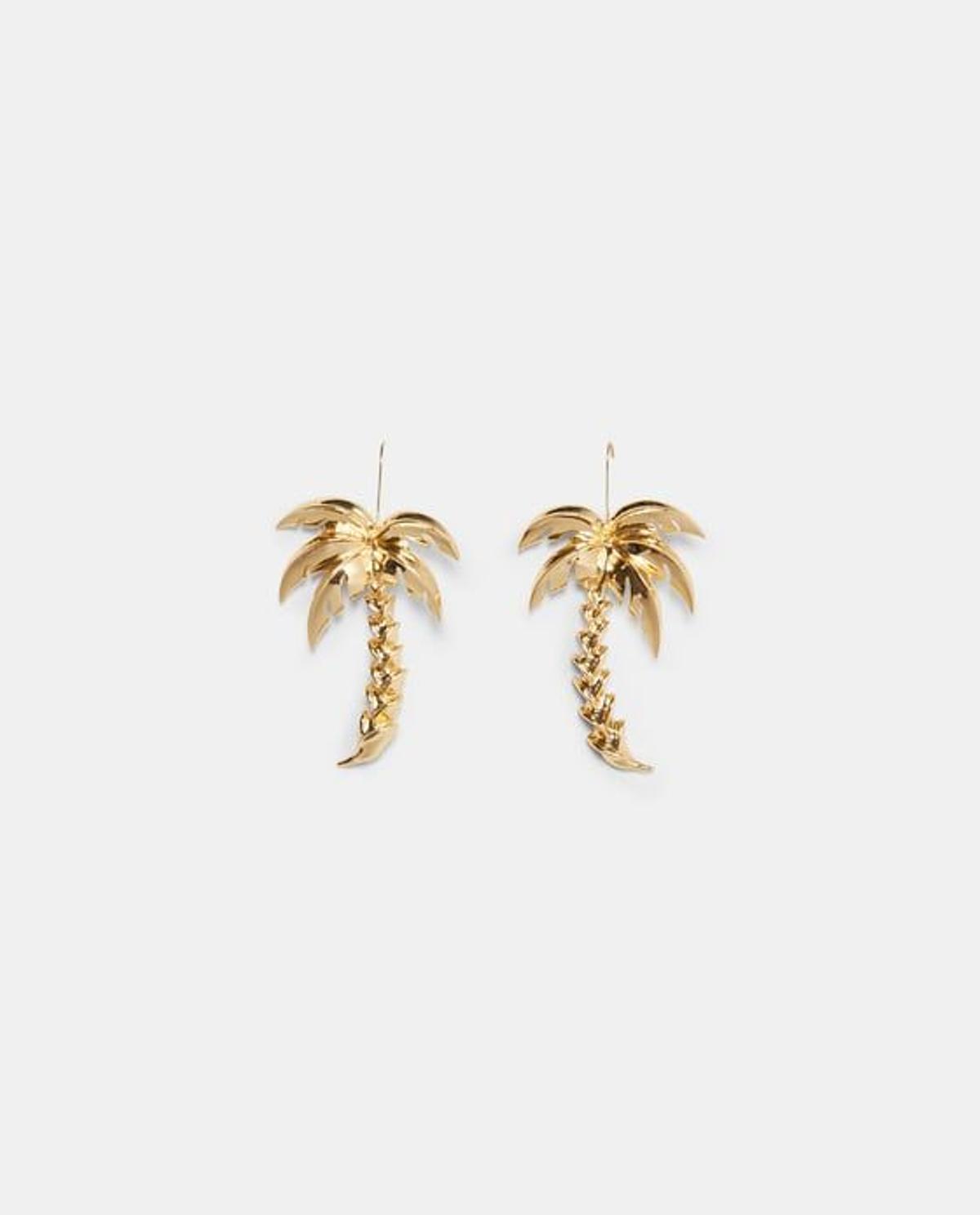 Pendientes de palmeras de Zara (Precio: 9,95 euros)