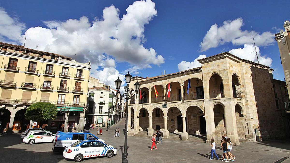 Edificio del ayuntamiento viejo que albergará el futuro Museo de Baltasar Lobo.