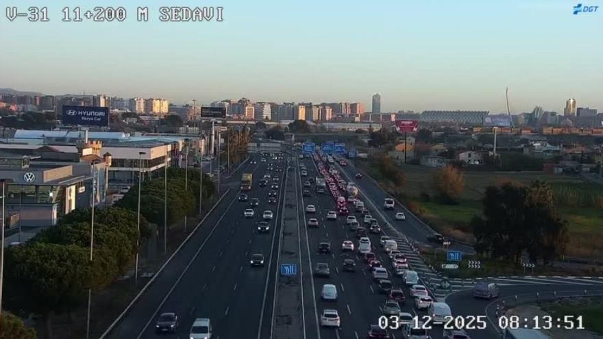 Circulación lenta en la V-31 a la altura de Sedaví.