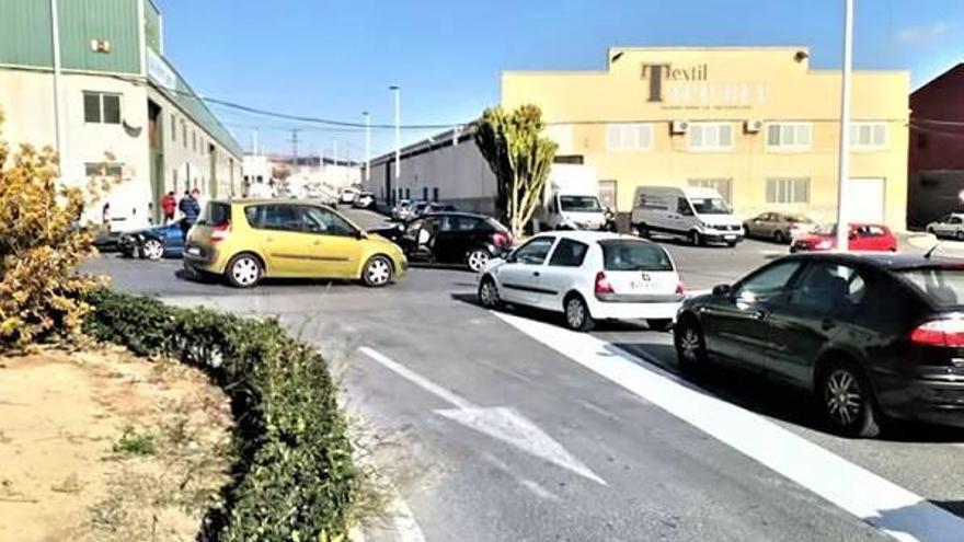 Accidente esta semana en el cruce del Paseo de la Estación que se va a regular con semáforos.