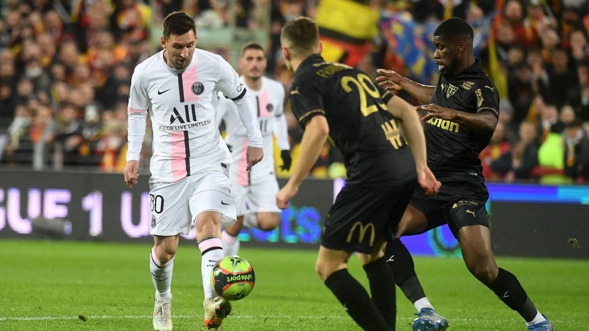 Messi durante un lance de partido