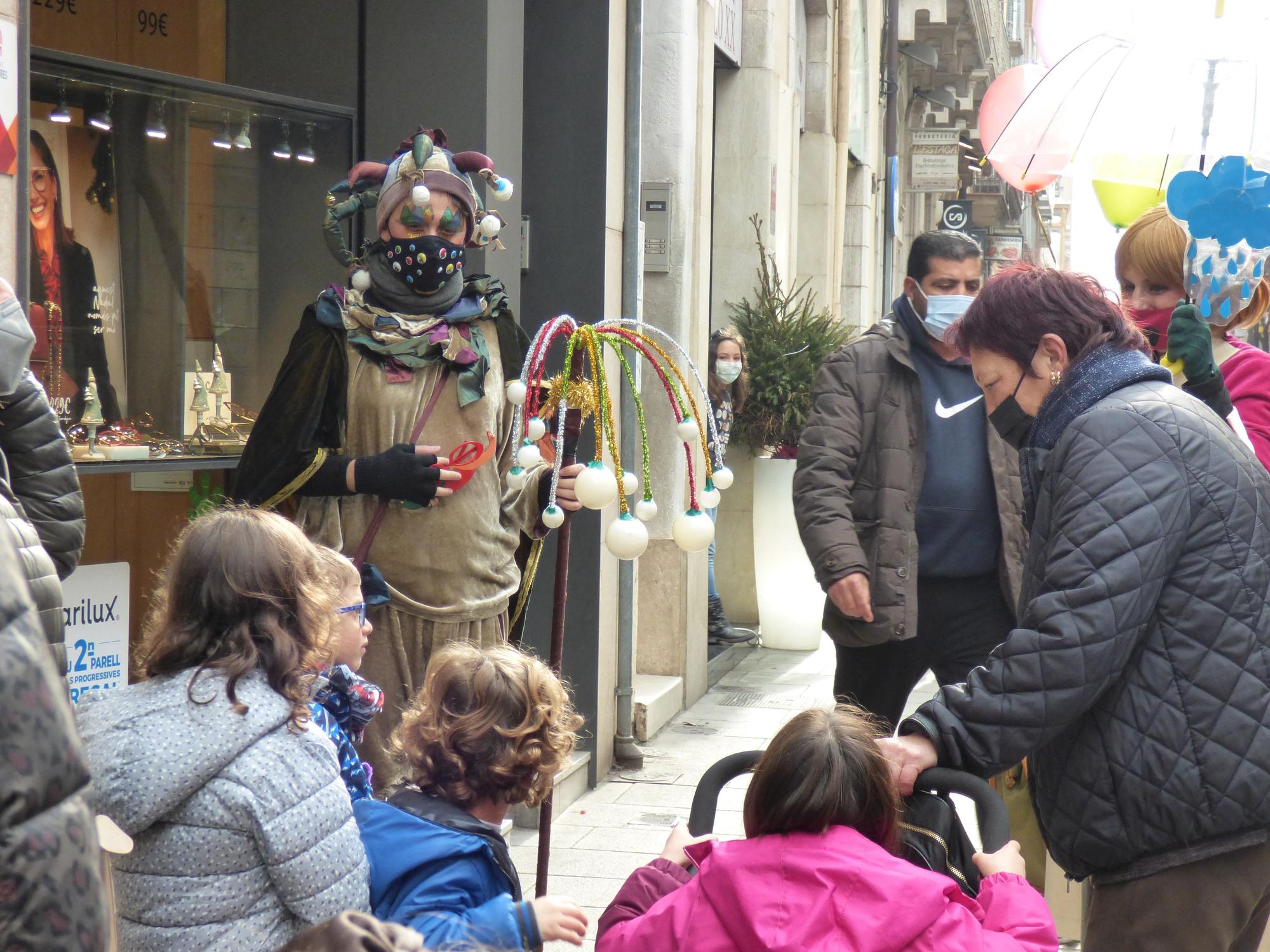 En Fumera es deixa veure per Figueres acompanyat de la Nadalina i la Bel