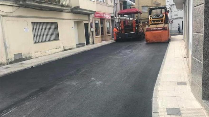 El ayuntamiento destaca las mejoras en 24 calles