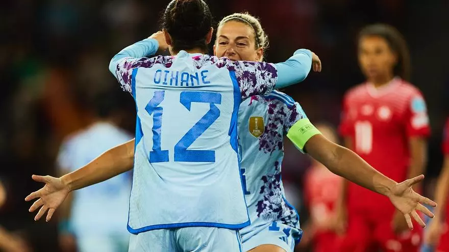 Conexión azulgrana en Suiza: ¡gol de Alexia a pase de Salma!