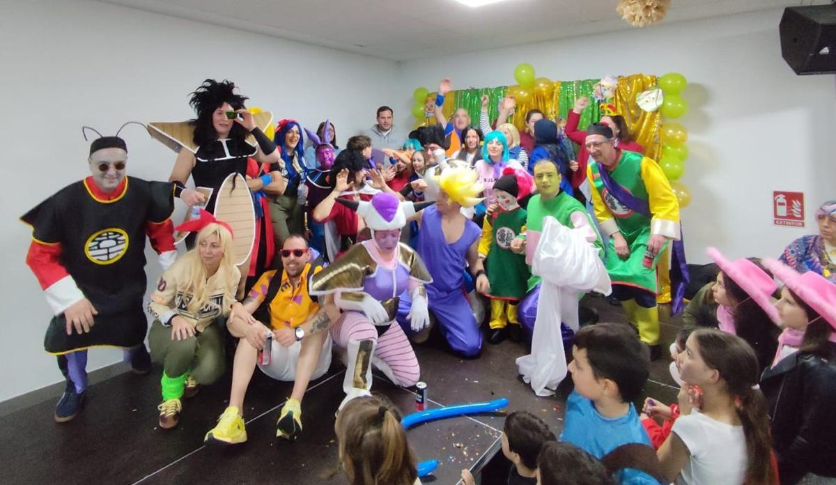 Bola de Dragón, comparsa gañadora do concurso de Cerdedo.