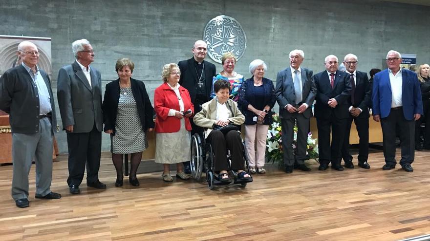 Seis hombres y seis mujeres de la provincia reciben el premio del obispado