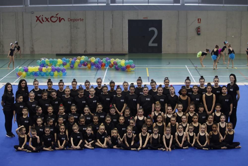 Exhibición de gimnasia en la Tejerona, Gijón