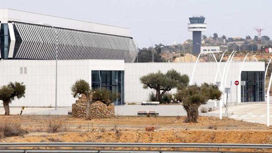 Una empresa británica desmontará aviones en el aeropuerto de Castellón