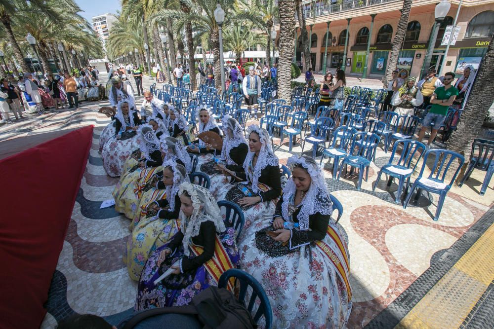 Entrega de los Premios a la Promoción del Uso del Valenciano en los "llibrets" de hogueras y barracas