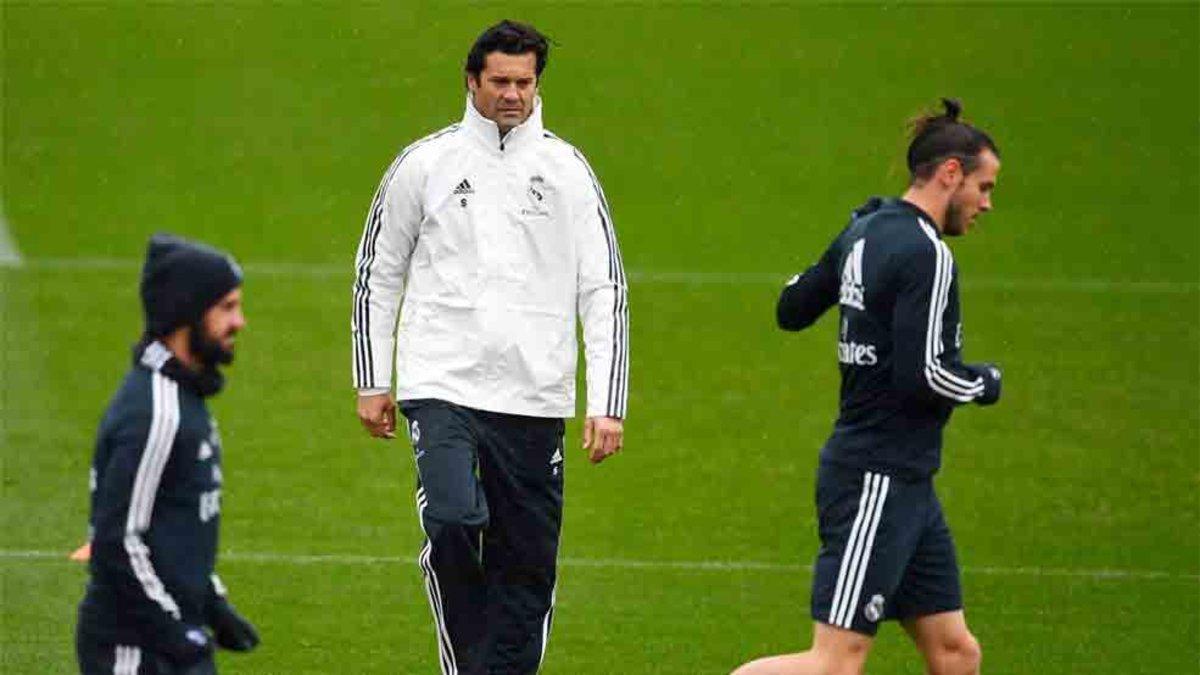 Solari, junto a Isco y Bale, en un entrenamiento del Real Madrid