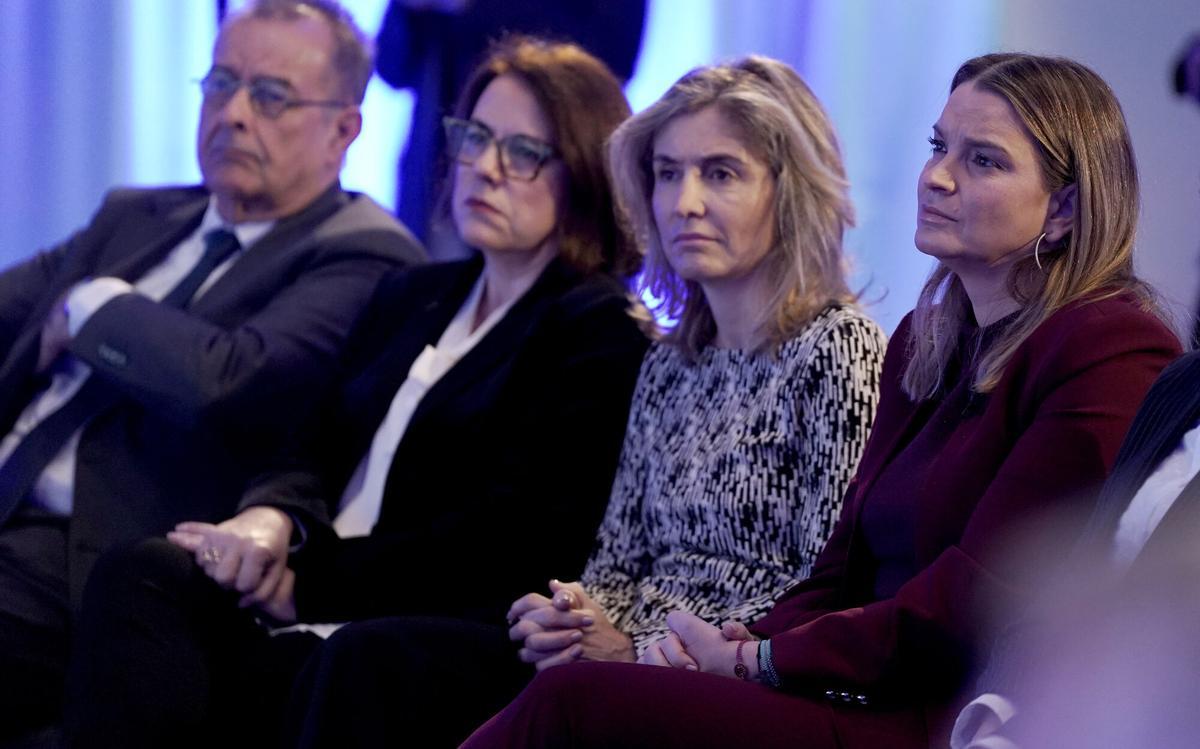 Albert Sáez, director general de contenidos de Prensa Ibérica; Marisa Goñi, directora del Diario de Mallorca; Ainhoa Moll, adjunta a la Presidencia y directora editorial de Prensa Ibérica, y Marga Prohens, presidenta del Gobierno de les Illes Balears