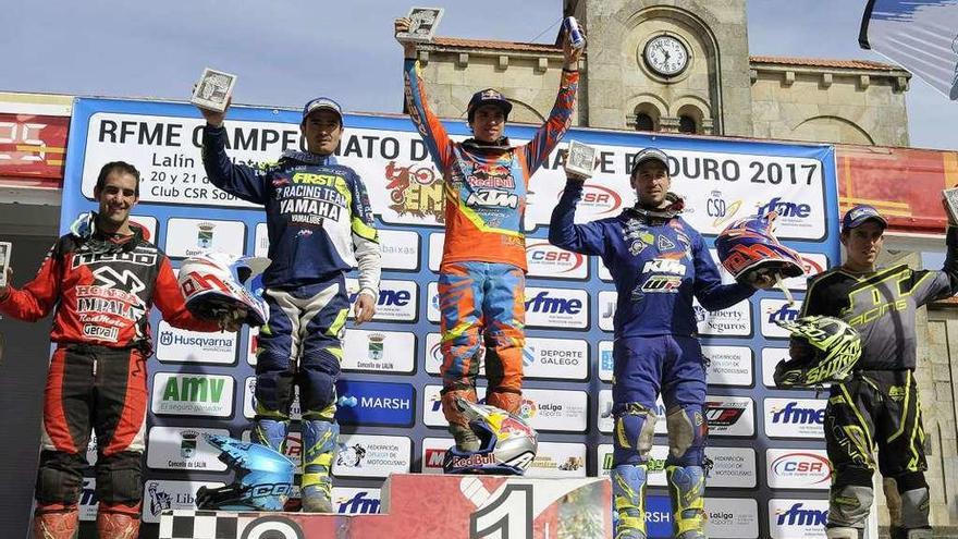 Imagen del podio de la primera jornada del Enduro de Lalín. // Bernabé/Javier Lalín