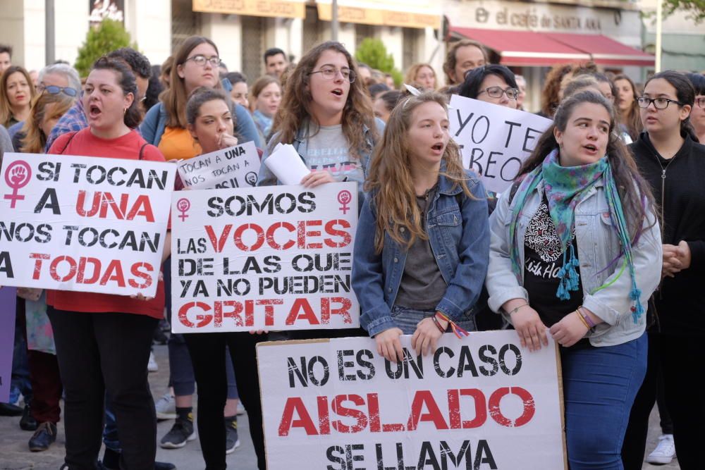 Manifestación en Elda en contra de la sentencia de 'La Manada'