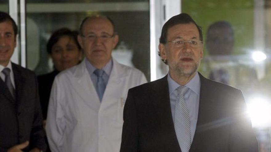 Rajoy visita al rey en hospital