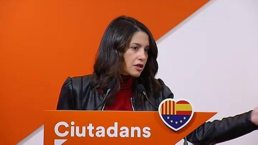 Ciudadanos y PP exigen al Gobierno que actúe en Cataluña