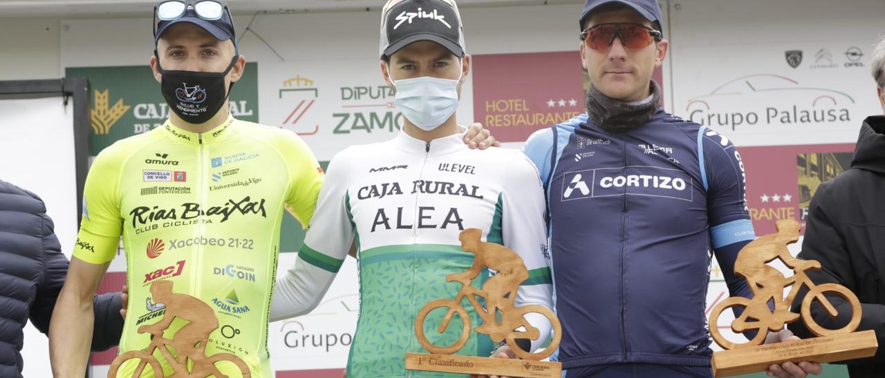 Podio del Trofeo Caja Rural - Gran Premio San José.