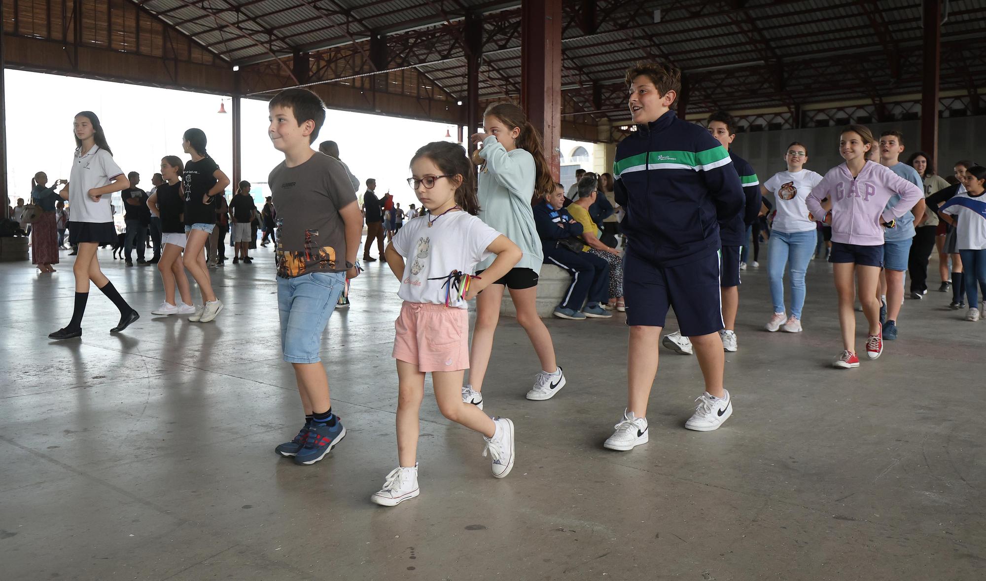 Así ha sido el ensayo general de la "dansà de les falles infantils a la Verge"