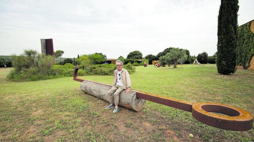 L’Olivar de Ventalló acull el llegat artístic de l’escultor Enric Pladevall