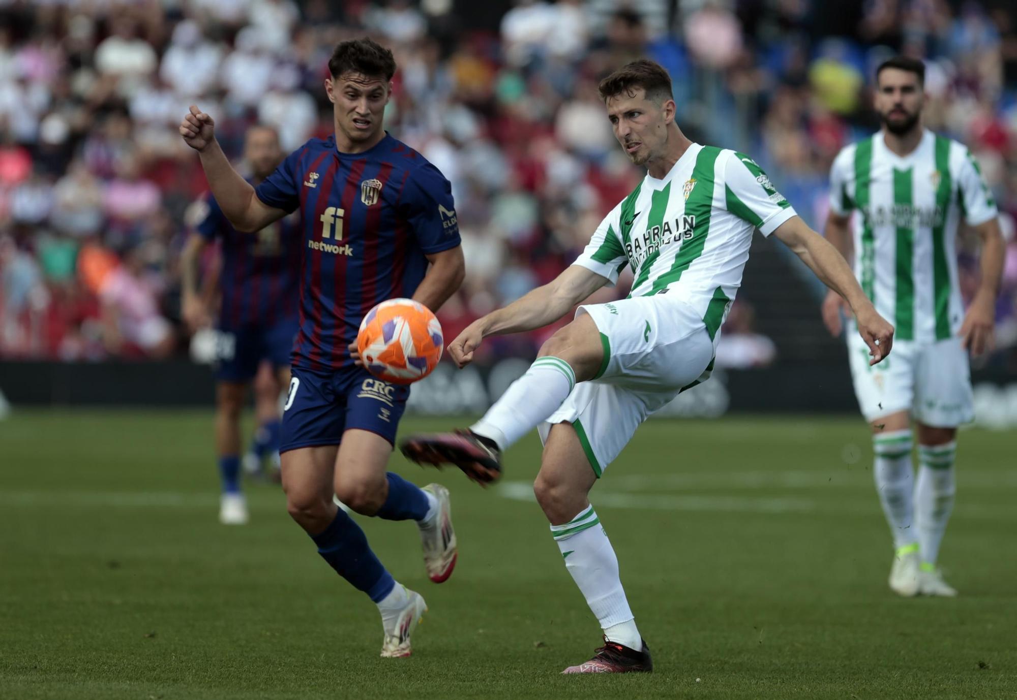 Eldense-Córdoba CF. Las imágenes del partido de LaLiga Hypermotion