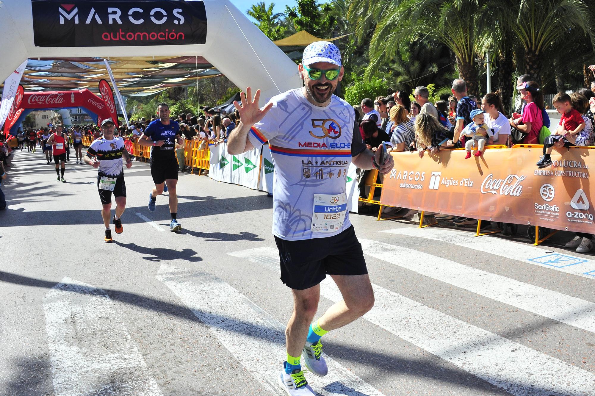 Un Medio Maratón de Elche marcado por el calor