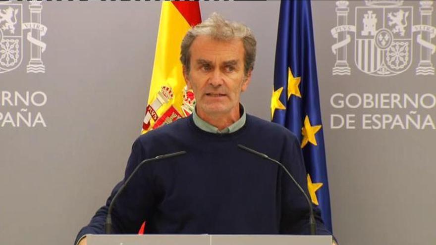 Simón asegura que el confinamiento total planteado en algunos países europeos es menos estricto que lo que se está haciendo en España