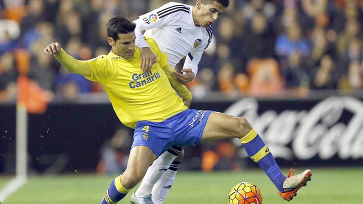 El Valencia solo empató, y gracias, ante un Las Palmas superior