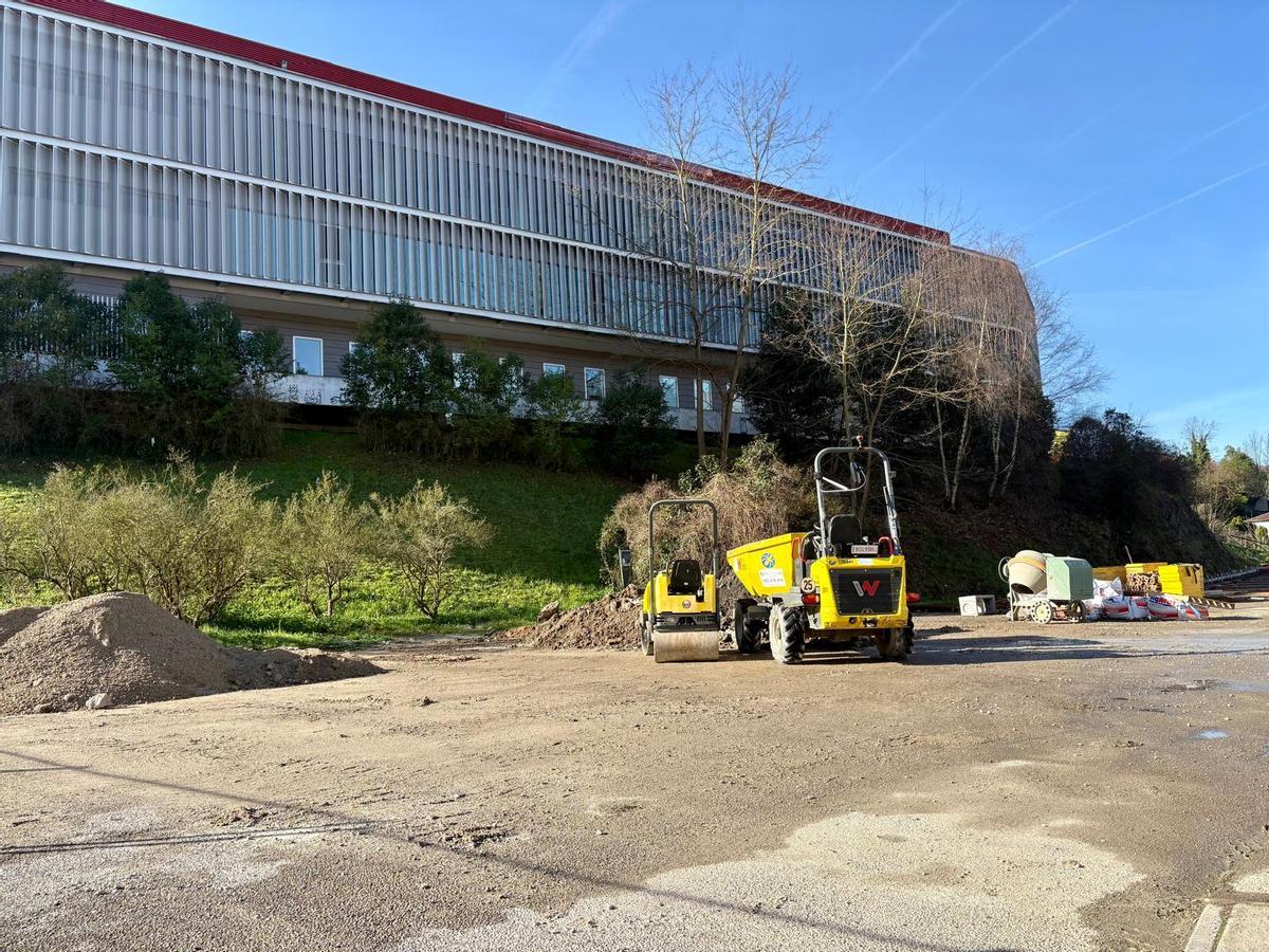 Obras de construcción del nuevo edificio del CINN en El Entrego