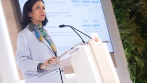 Archivo - La presidenta del Banco Santander, Ana Botín, durante la presentación de los resultados de Banco Santander.