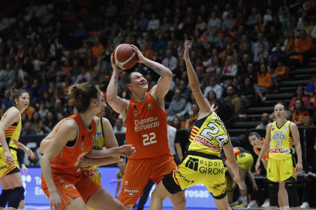 Iagupova, en el último partido entre el Valencia Basket y el Spar Girona