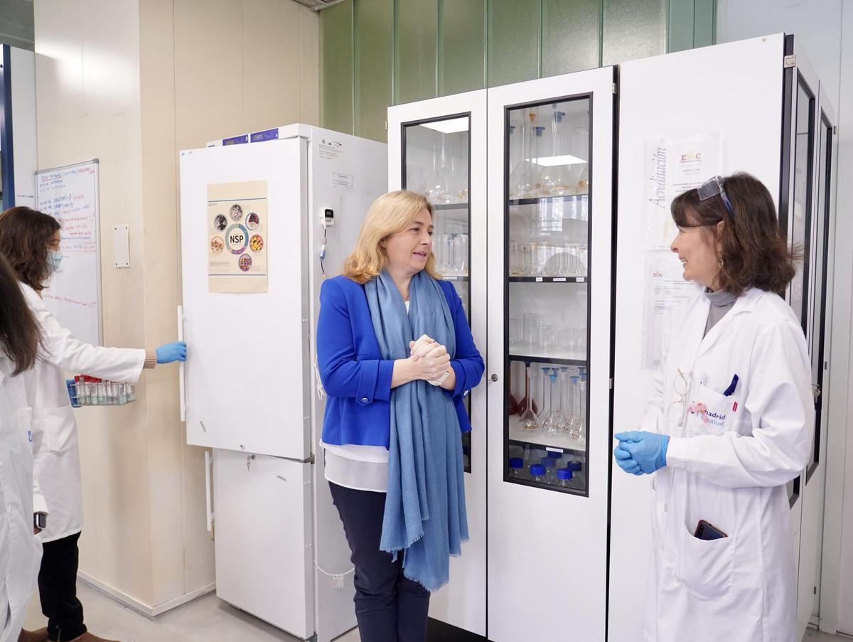 Sanz durante la presentación de los datos en el laboratorio de Madrid Salud.