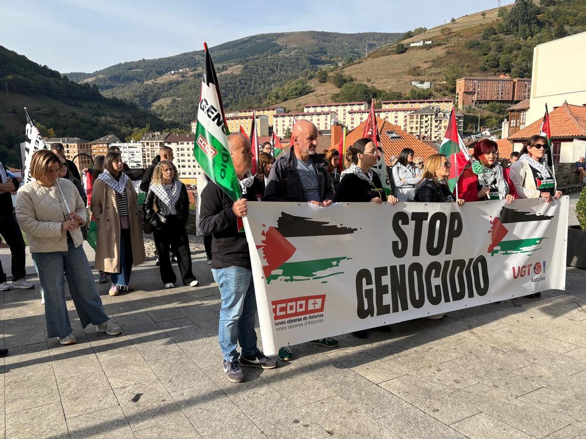 Manifestantes en Cangas del Narcea.