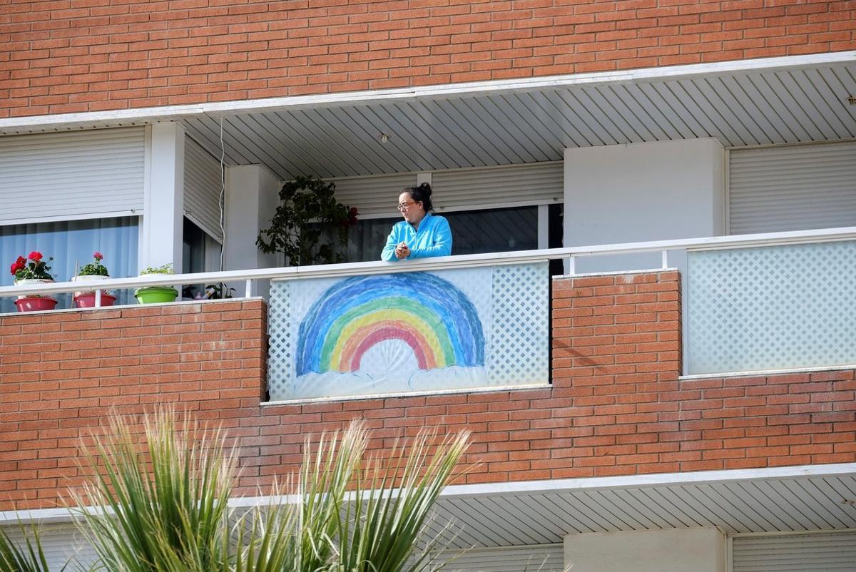 Los balcones son también protagonistas durante esta crisis del coronavirus