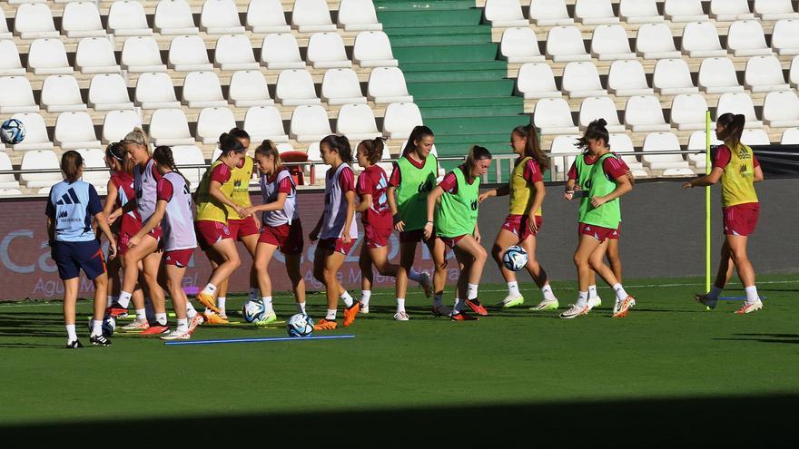 El entrenamiento de las campeonas del mundo en El Arcángel, en imágenes