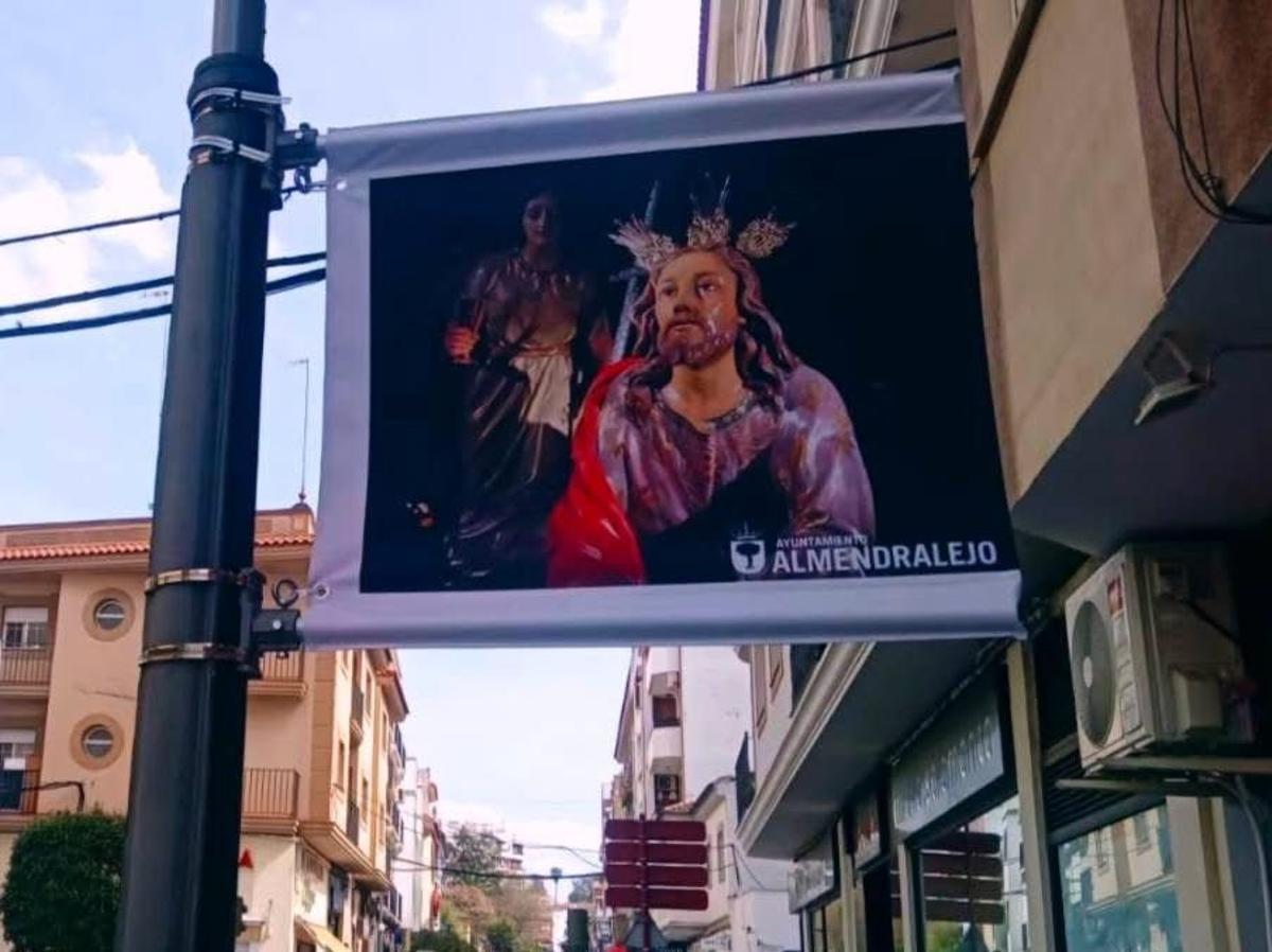 Banderola en calle Francisco Pizarro.