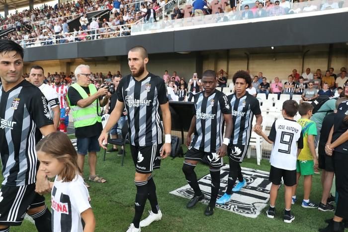 El FC Cartagena no falla ante el Algeciras y ya es colíder