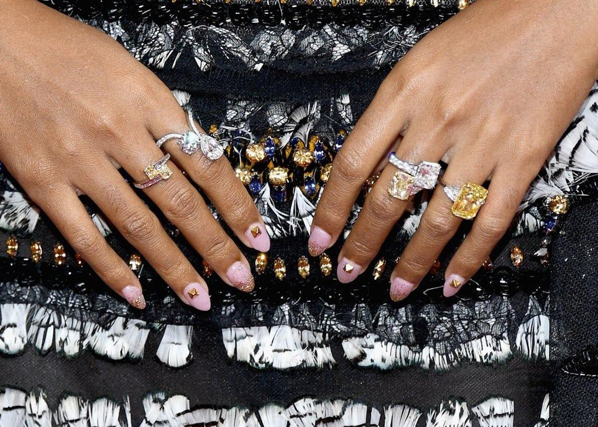 Los anillos de diamantes que lució Janelle Monáe en los Oscar