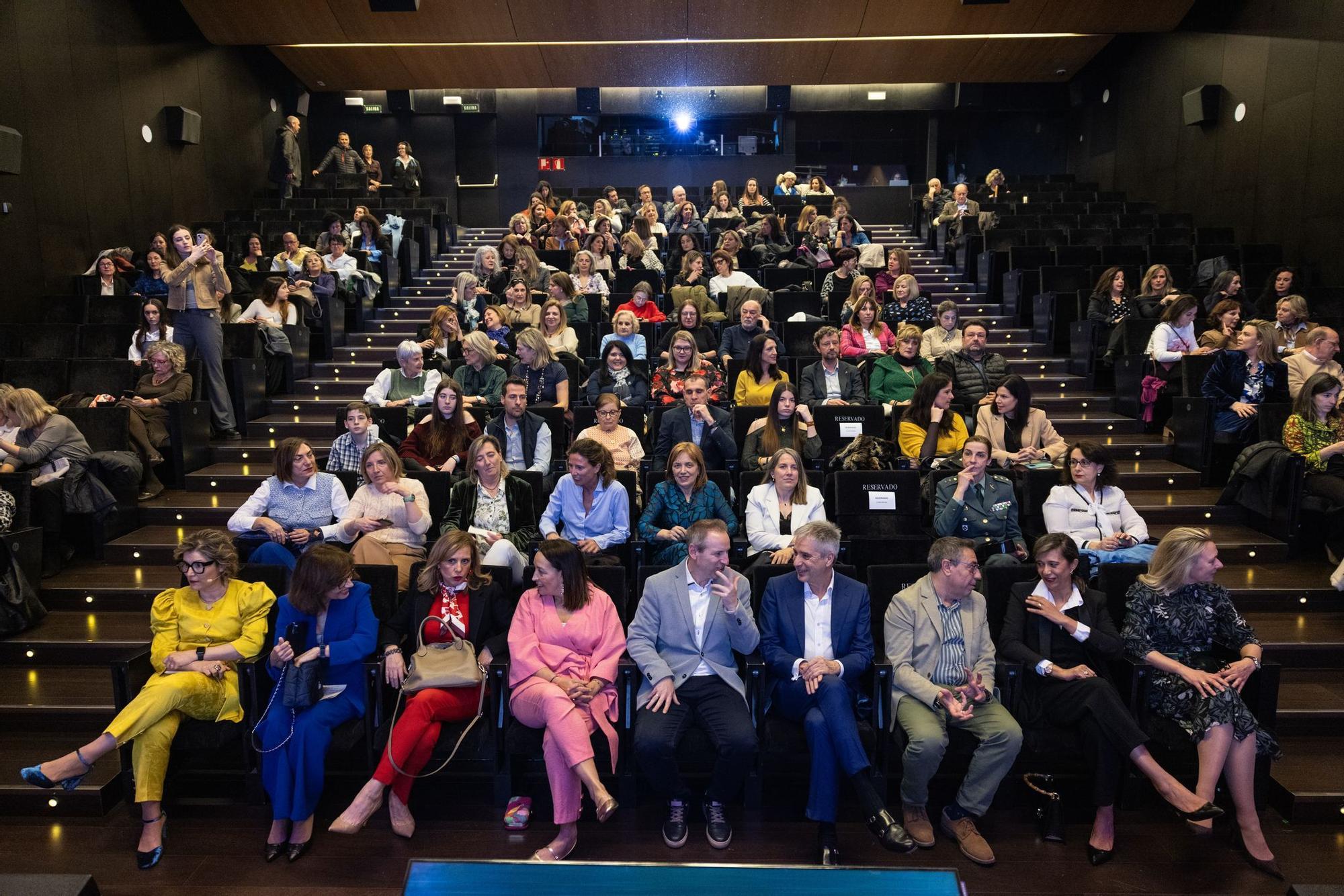 En imágenes | V edición del evento eWoman en Zaragoza