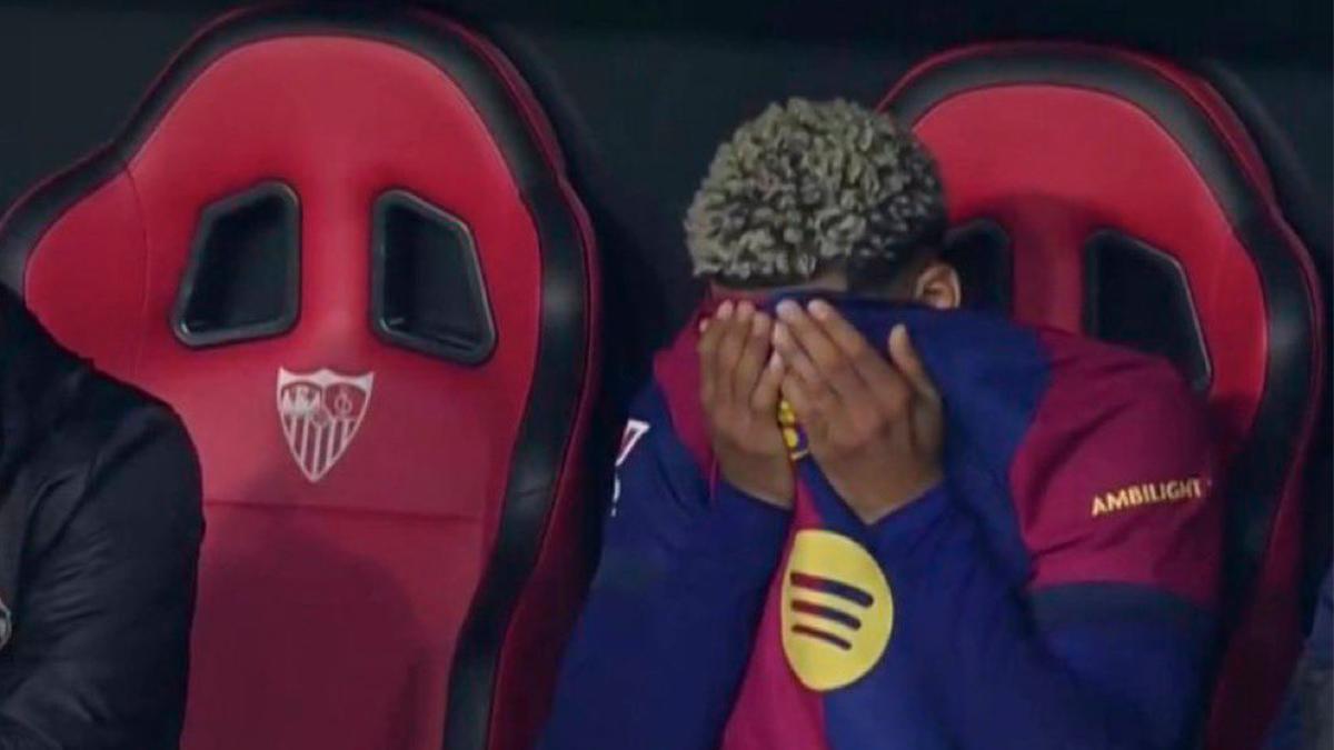 Araujo rompe en lágrimas tras tener que abandonar el encuentro