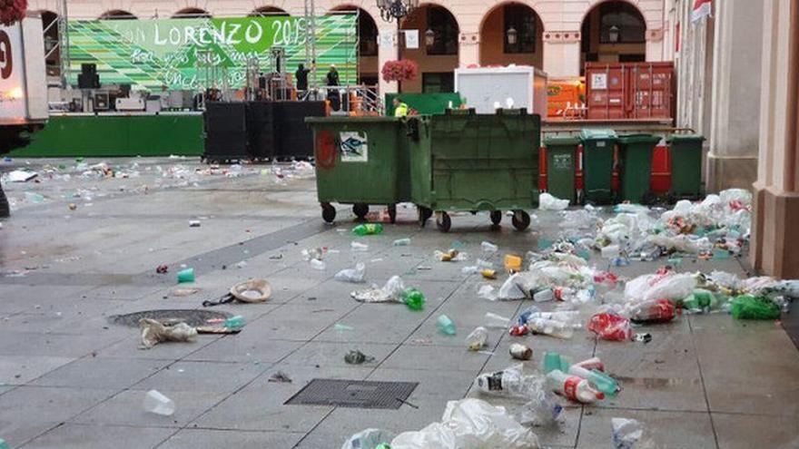 Recogidas más de 182 toneladas de basura en los tres primeros días festivos