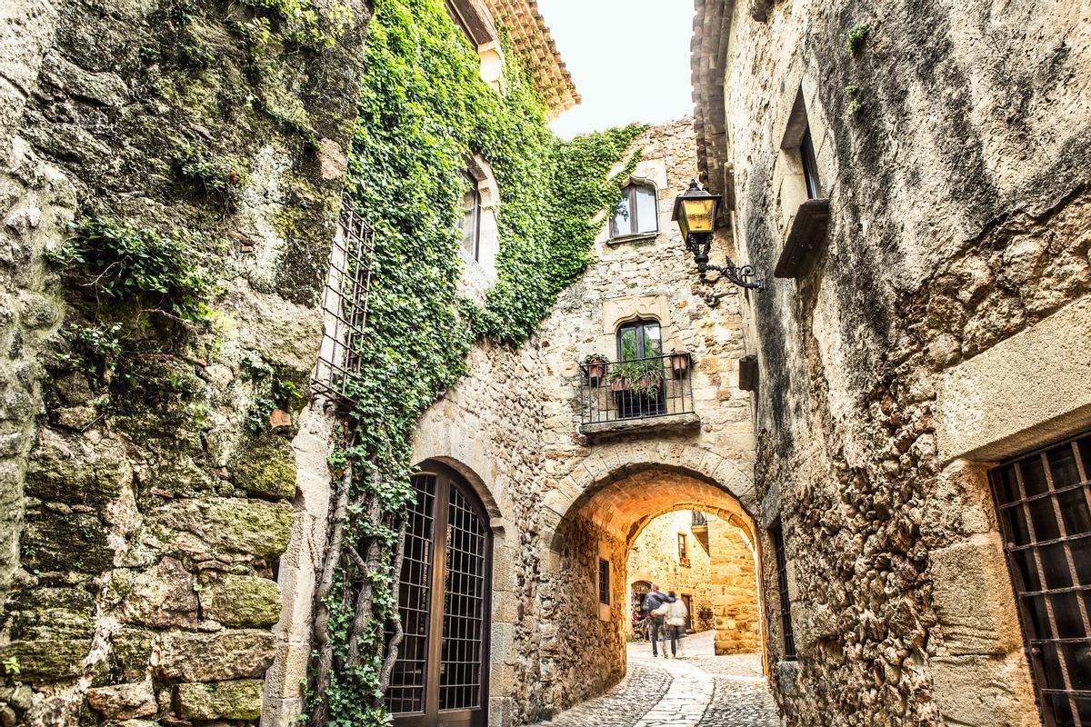 El pintoresco pueblo de Pals, que parece sacado de la Toscana