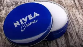 Una cucharada de Nivea y limón: el truco que ya pone en marcha media España