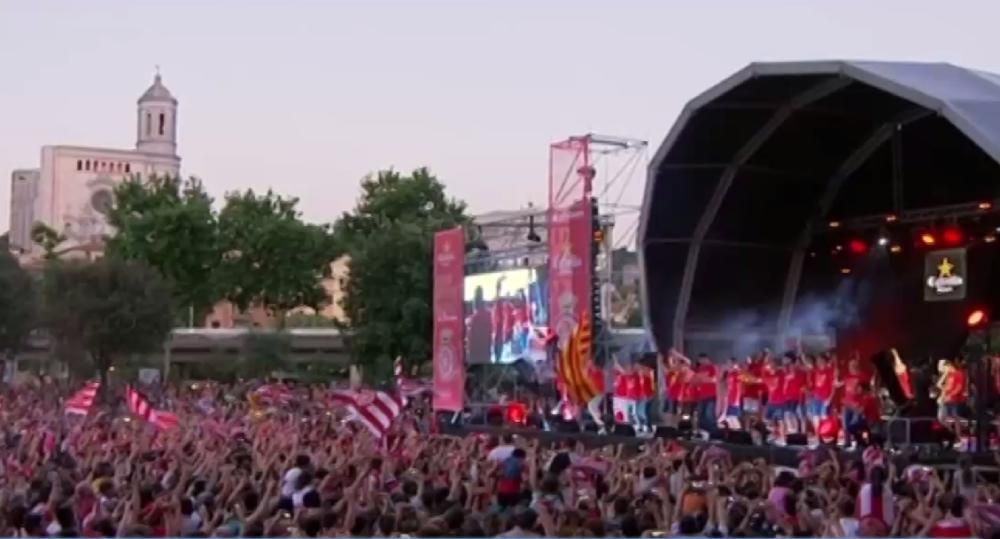 10.000 persones segueixen els concerts a la Copa