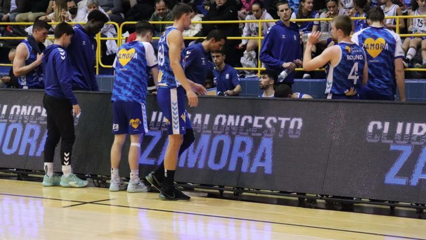 Zamora Enamora visita a un histórico del basket español