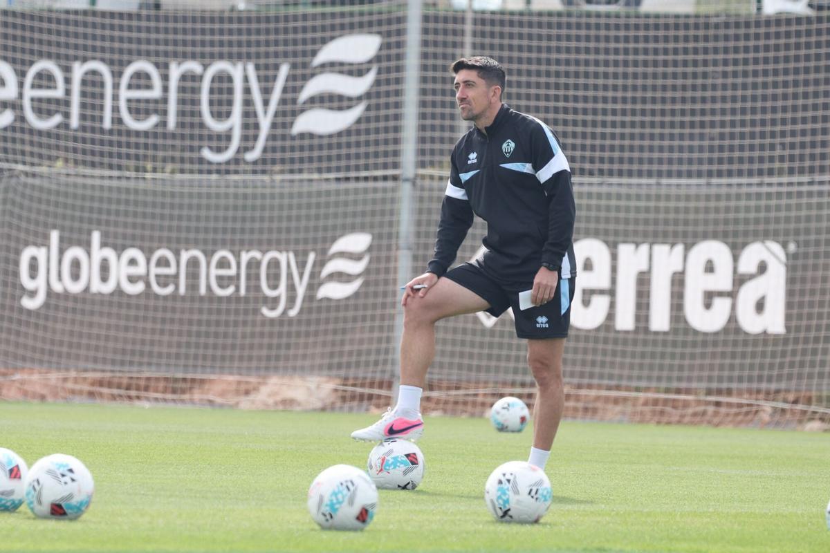 Galería | El CD Castellón entrena en la Ciudad Deportiva Globeenergy antes de la visita a la AD Ceuta