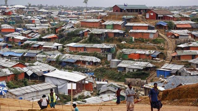 Vista del mayor campo de refugiados del mundo, Kutupalong en Banglades