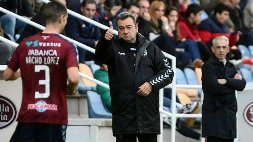 Carlos Pouso durante el partido en Pasarón. // Gustavo Santos