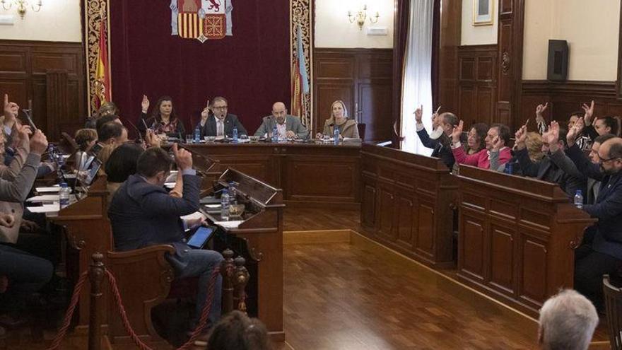 La Diputación de Castellón exige mantener el servicio del helicóptero de salvamento marítimo