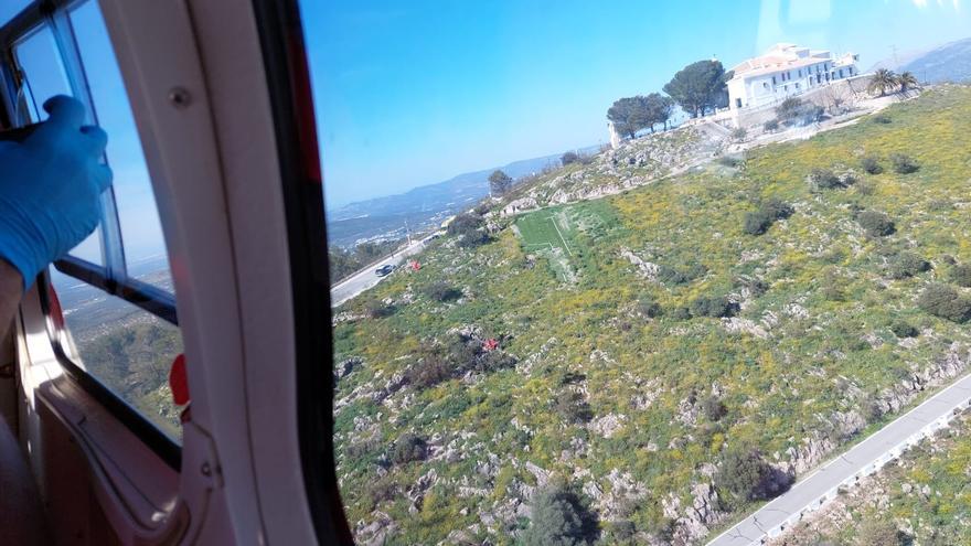 Un parapentista sufre un accidente en la Sierra de Aras de Lucena